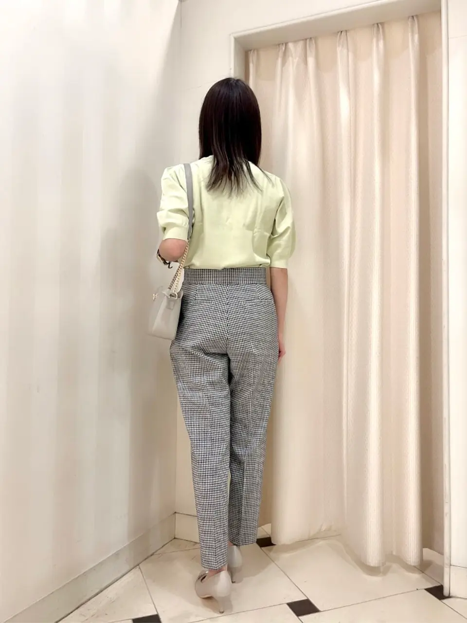 組曲 金井 コーディネート画像