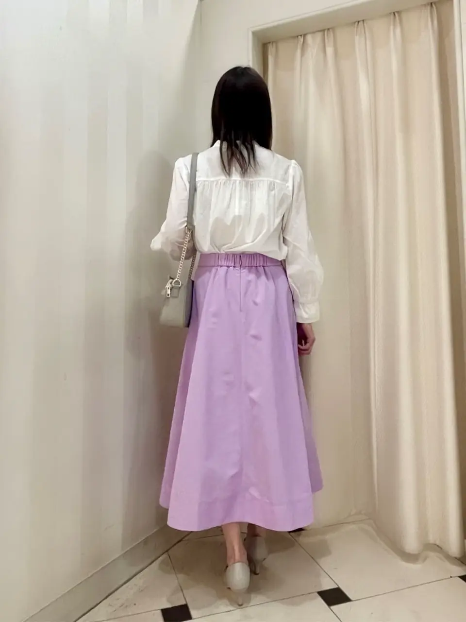 組曲 金井 コーディネート画像