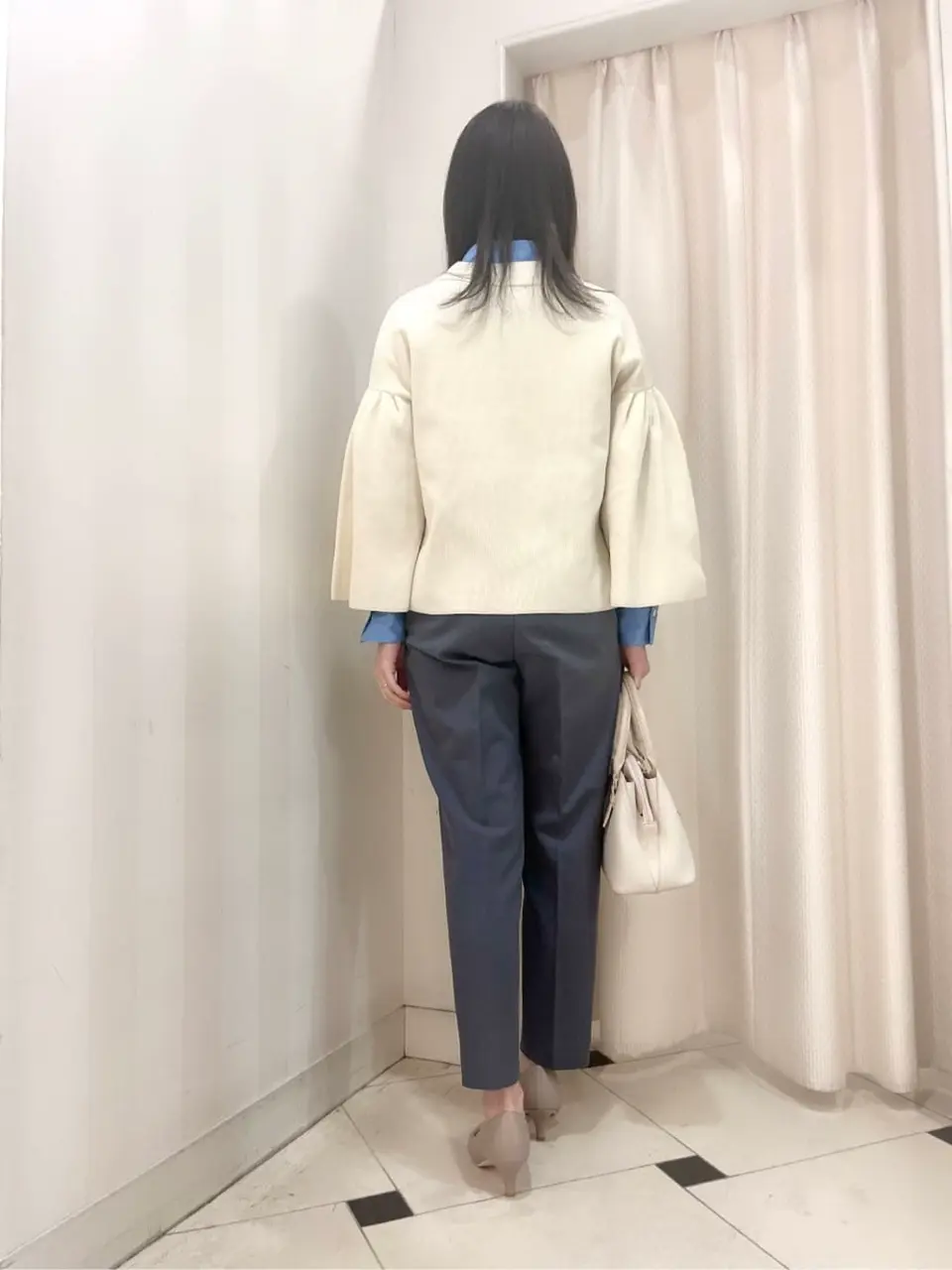 組曲 金井 コーディネート画像