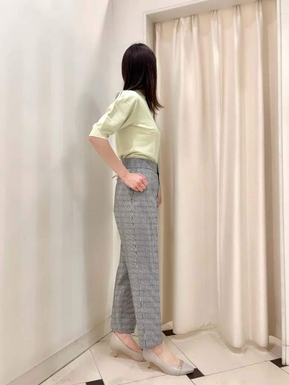 組曲 金井 コーディネート画像