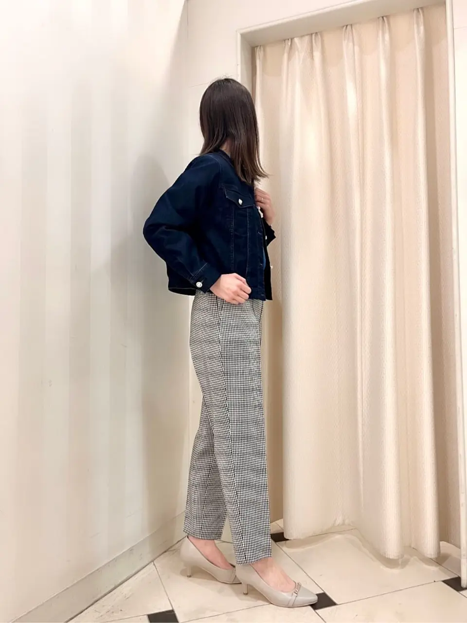 組曲 金井 コーディネート画像