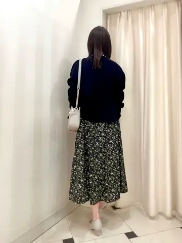 組曲 金井 コーディネート画像