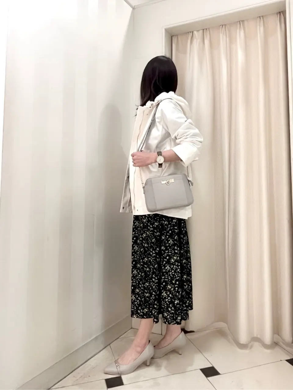 組曲 金井 コーディネート画像