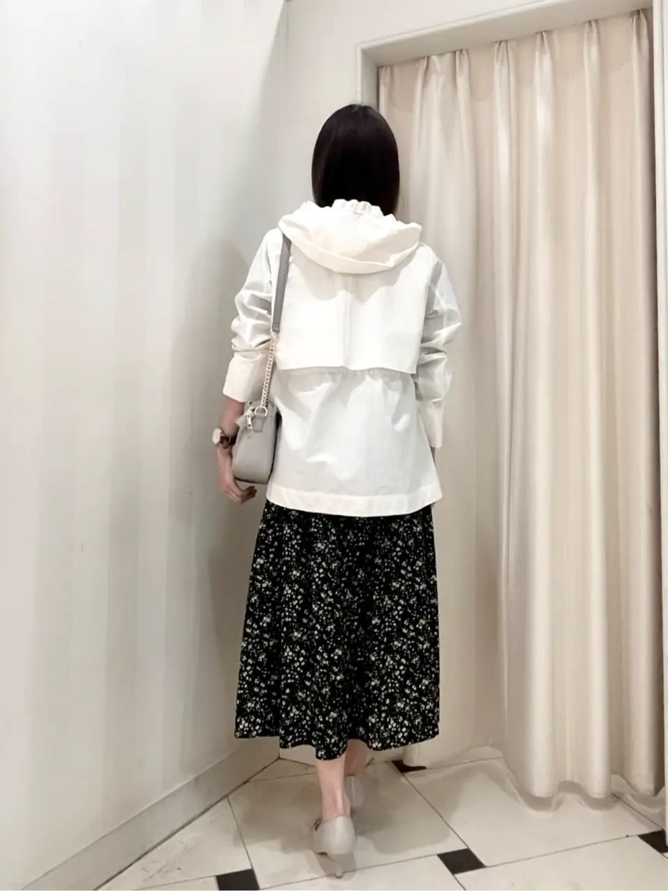 組曲 金井 コーディネート画像