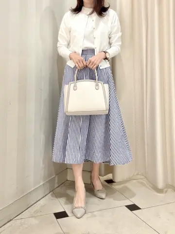 組曲 金井 コーディネート画像