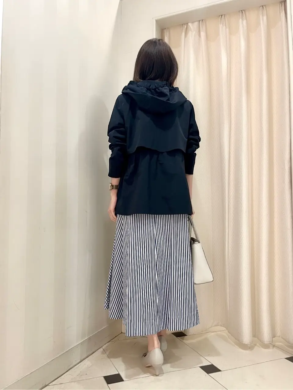 組曲 金井 コーディネート画像