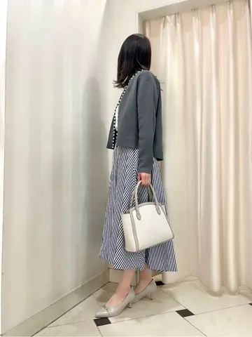 組曲 金井 コーディネート画像