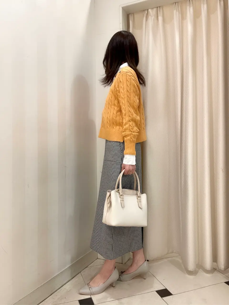 組曲 金井 コーディネート画像