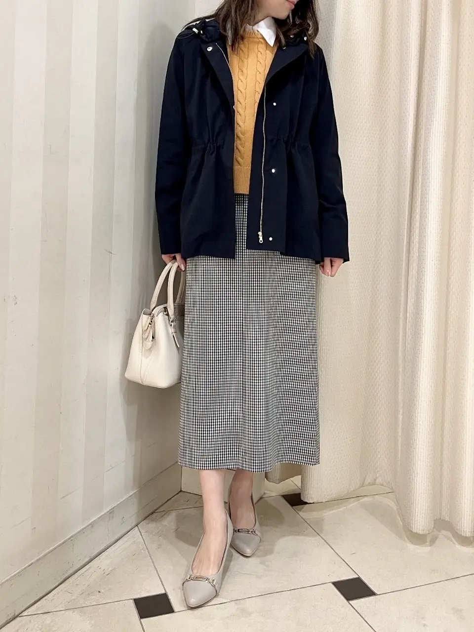 組曲 金井 コーディネート画像