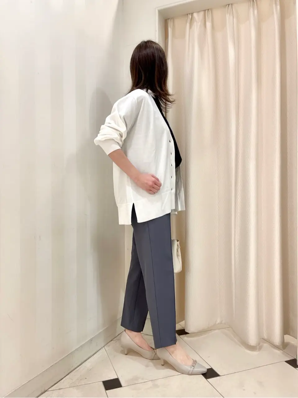 組曲 金井 コーディネート画像