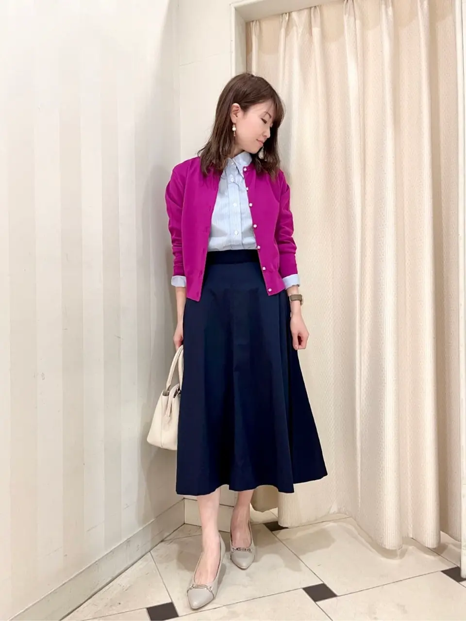 組曲 金井 コーディネート画像