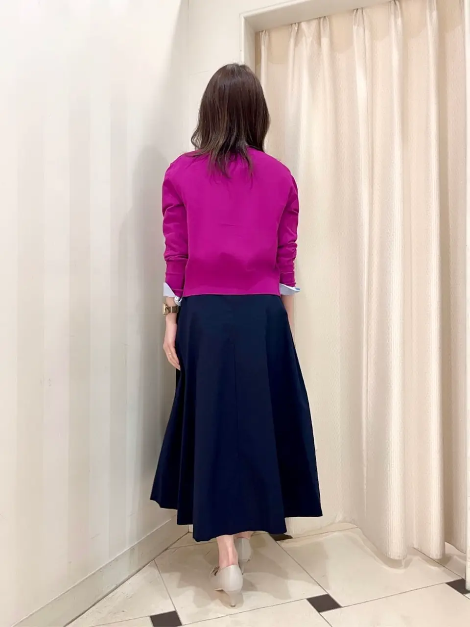 組曲 金井 コーディネート画像