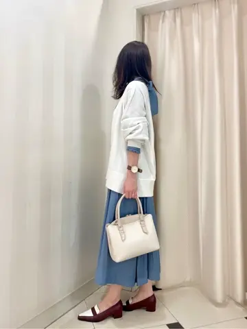 組曲 金井 コーディネート画像