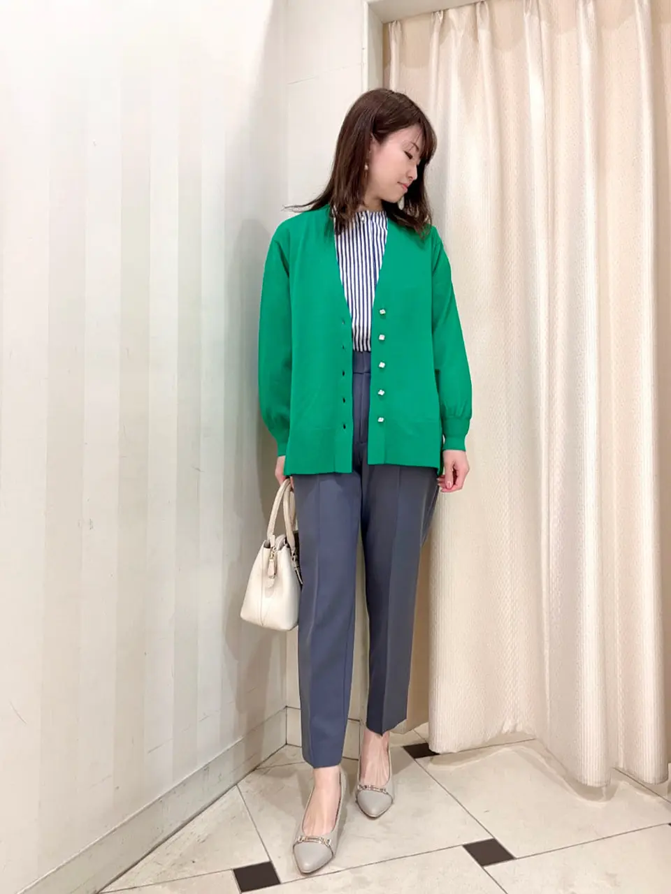 組曲 金井 コーディネート画像