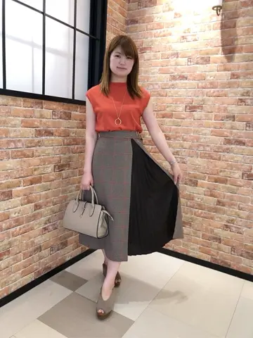 組曲 スタッフ コーディネート画像