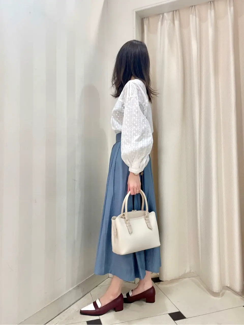 組曲 金井 コーディネート画像