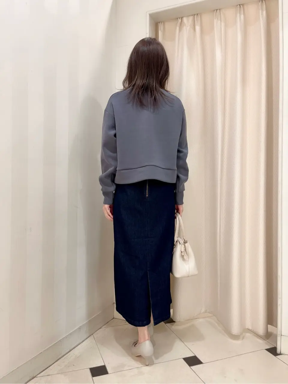 組曲 金井 コーディネート画像