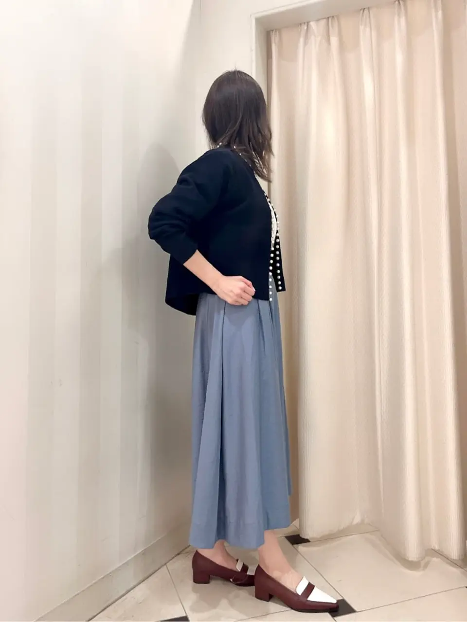 組曲 金井 コーディネート画像