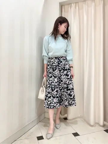 組曲 金井 コーディネート画像