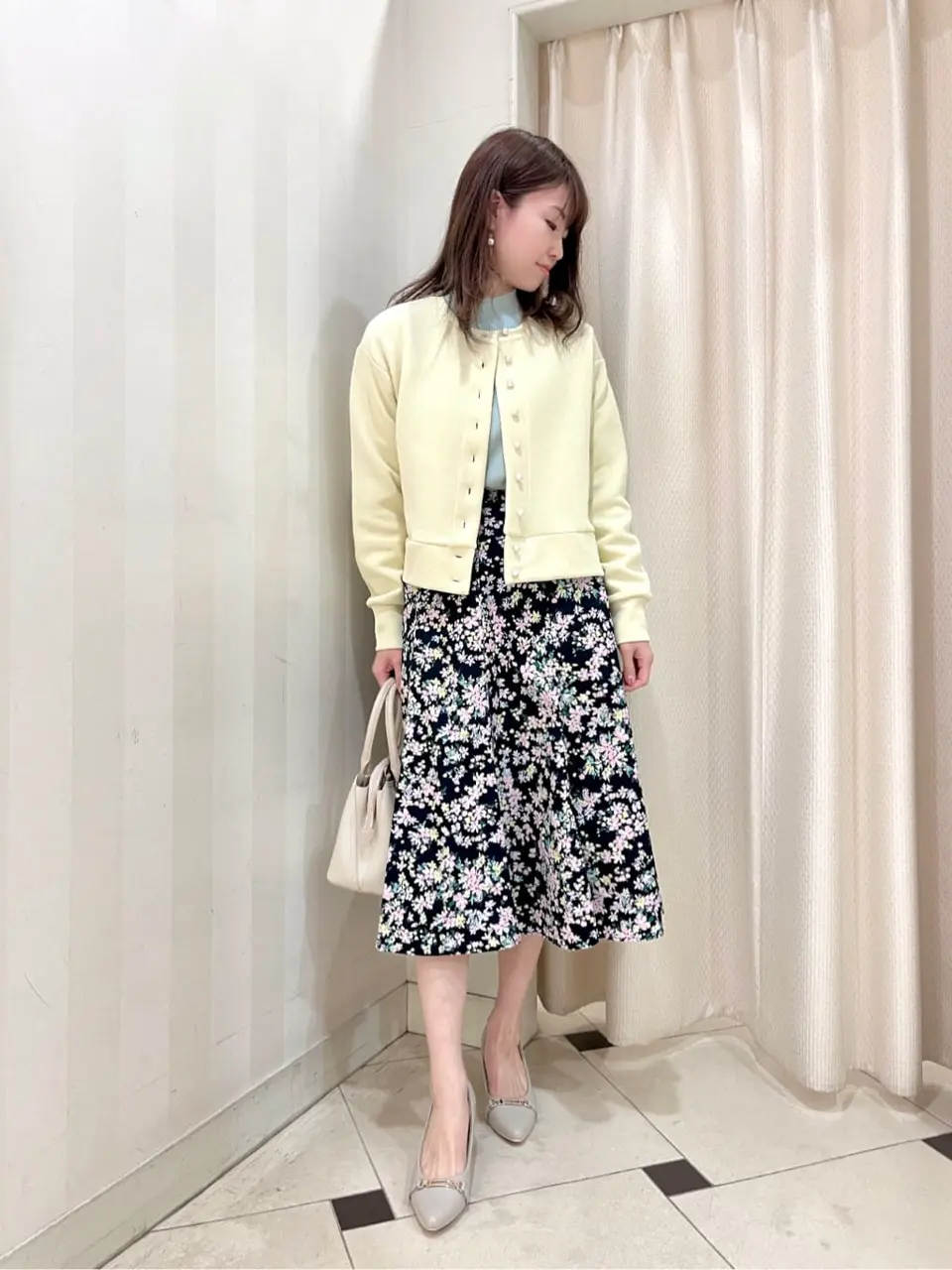 組曲 金井 コーディネート画像