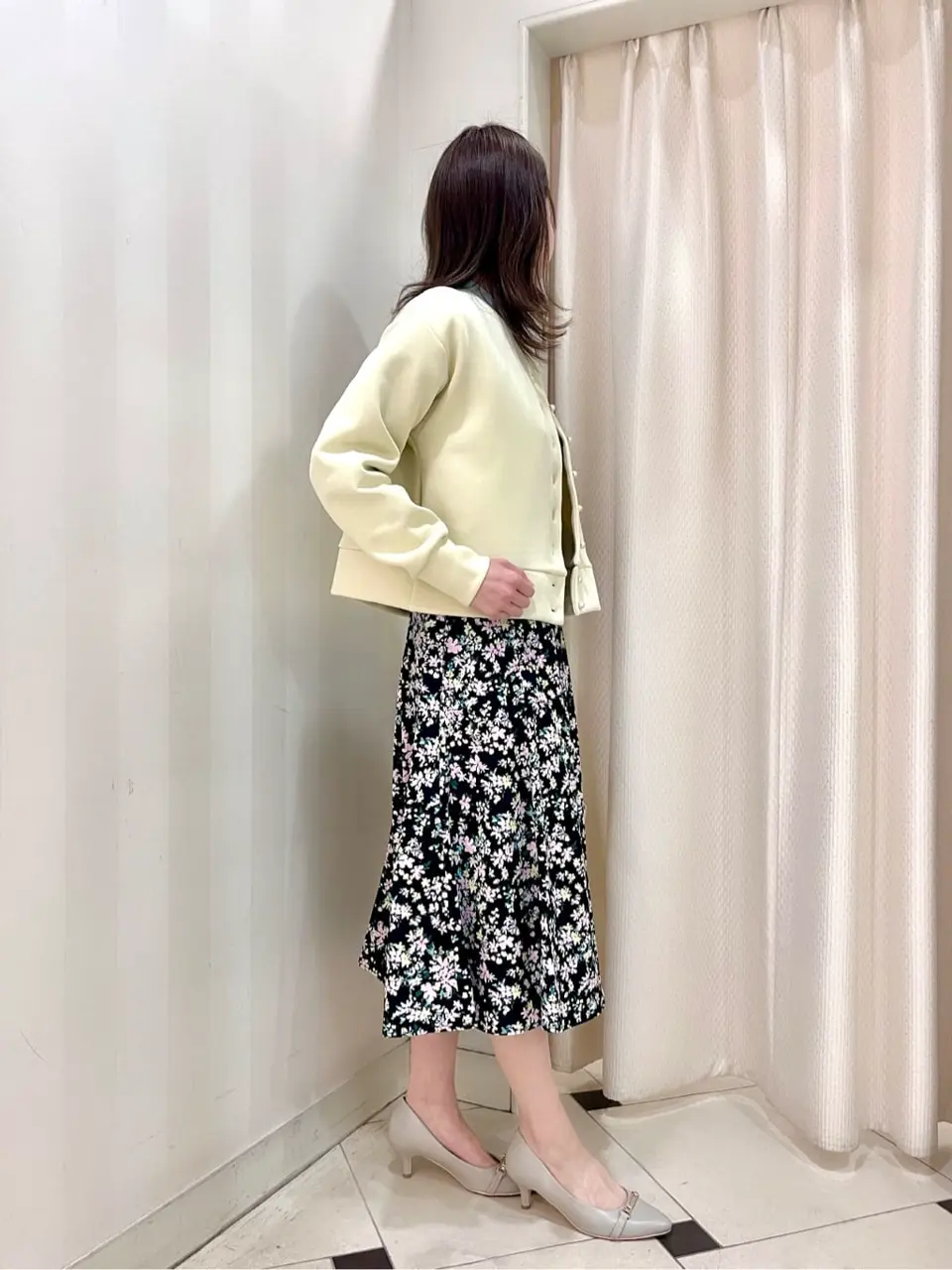 組曲 金井 コーディネート画像