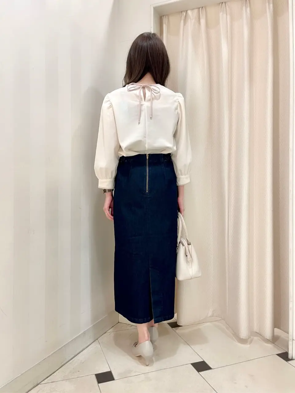 組曲 金井 コーディネート画像