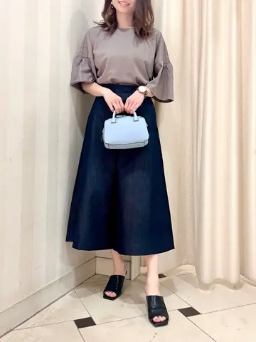 組曲 金井 コーディネート画像