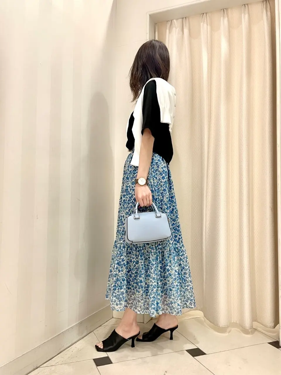 組曲 金井 コーディネート画像