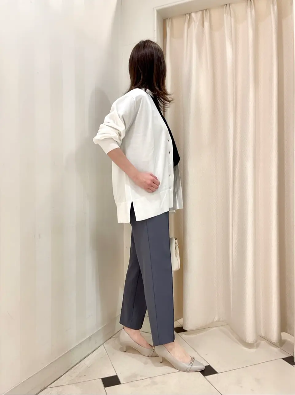 組曲 金井 コーディネート画像