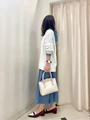 組曲 金井 コーディネート画像