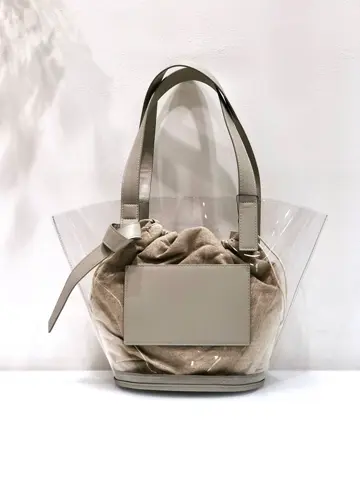 組曲 茂木 コーディネート画像