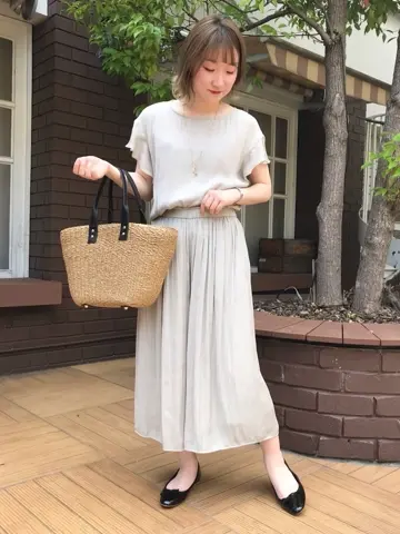 組曲 石井 コーディネート画像