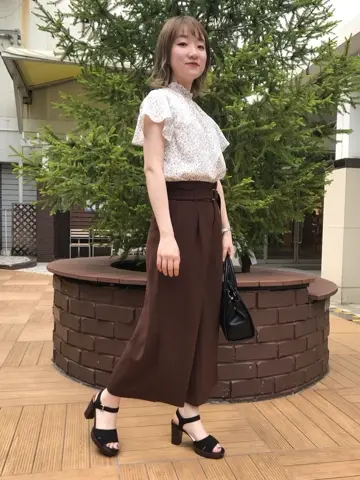 組曲 石井 コーディネート画像