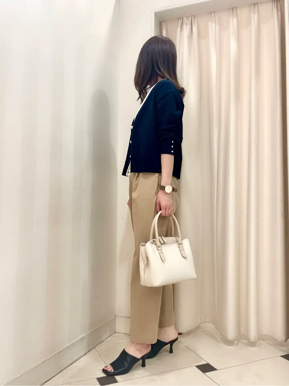 組曲 金井 コーディネート画像