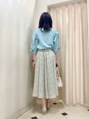 組曲 金井 コーディネート画像