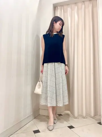 組曲 金井 コーディネート画像