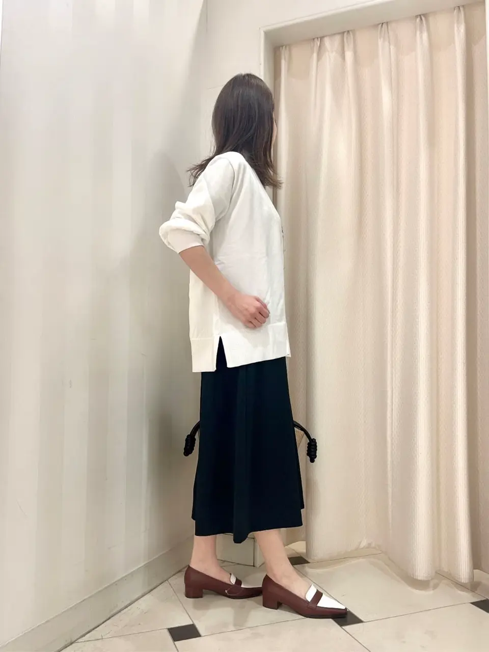 組曲 金井 コーディネート画像