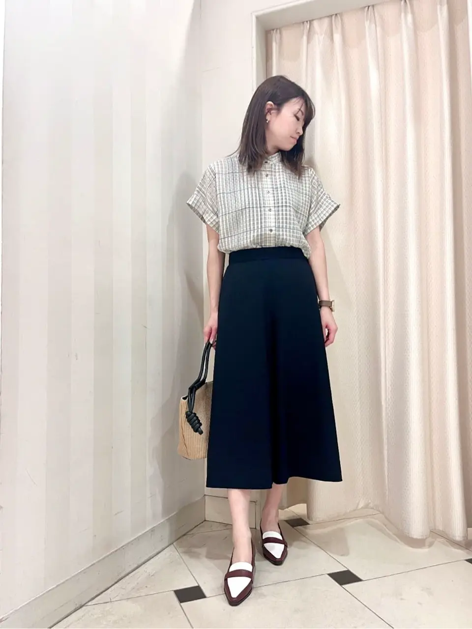 組曲 金井 コーディネート画像