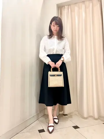 組曲 金井 コーディネート画像