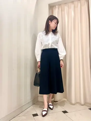 組曲 金井 コーディネート画像