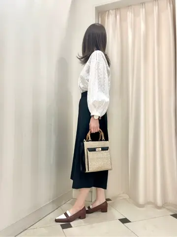 組曲 金井 コーディネート画像