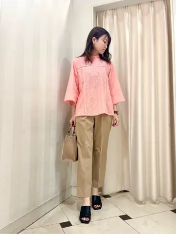 組曲 金井 コーディネート画像