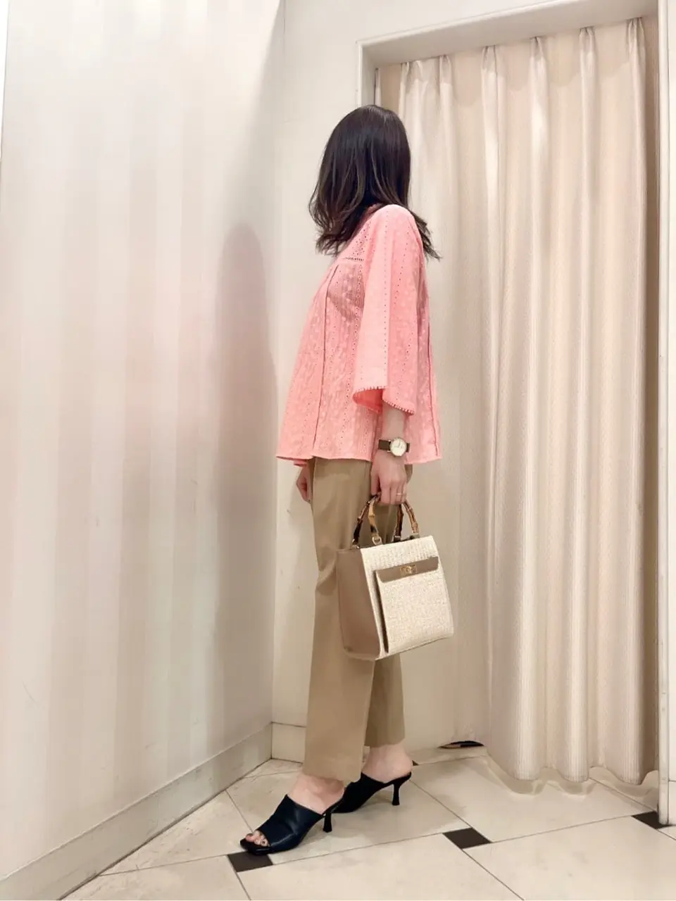 組曲 金井 コーディネート画像