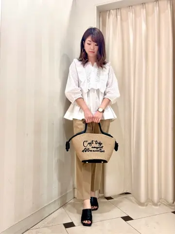 組曲 金井 コーディネート画像