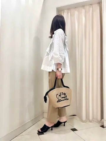 組曲 金井 コーディネート画像