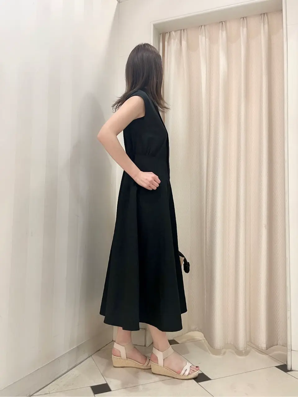 組曲 金井 コーディネート画像