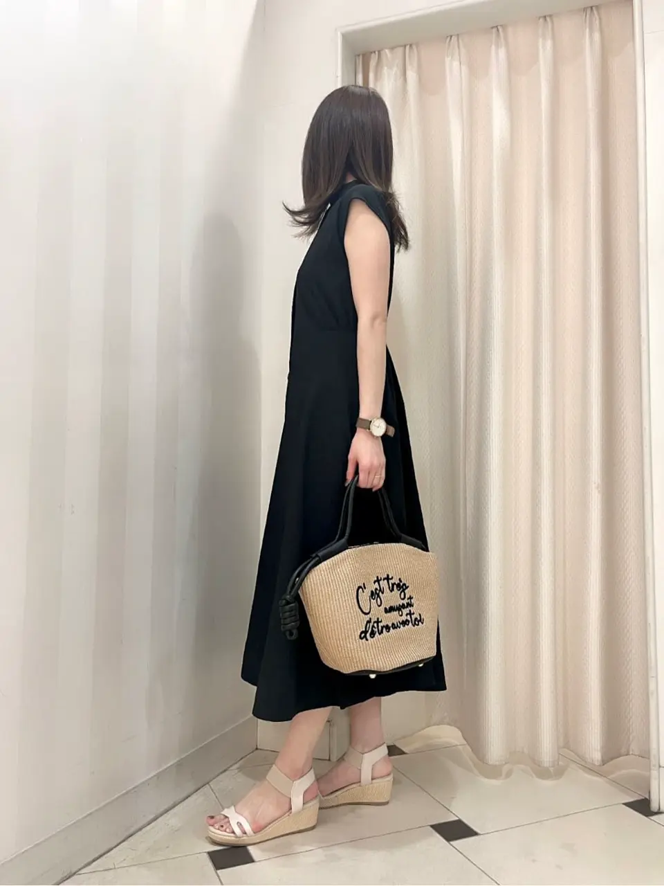 組曲 金井 コーディネート画像