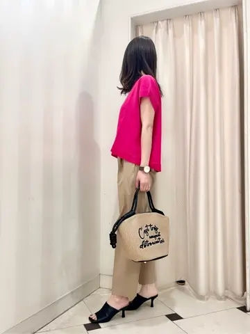 組曲 金井 コーディネート画像