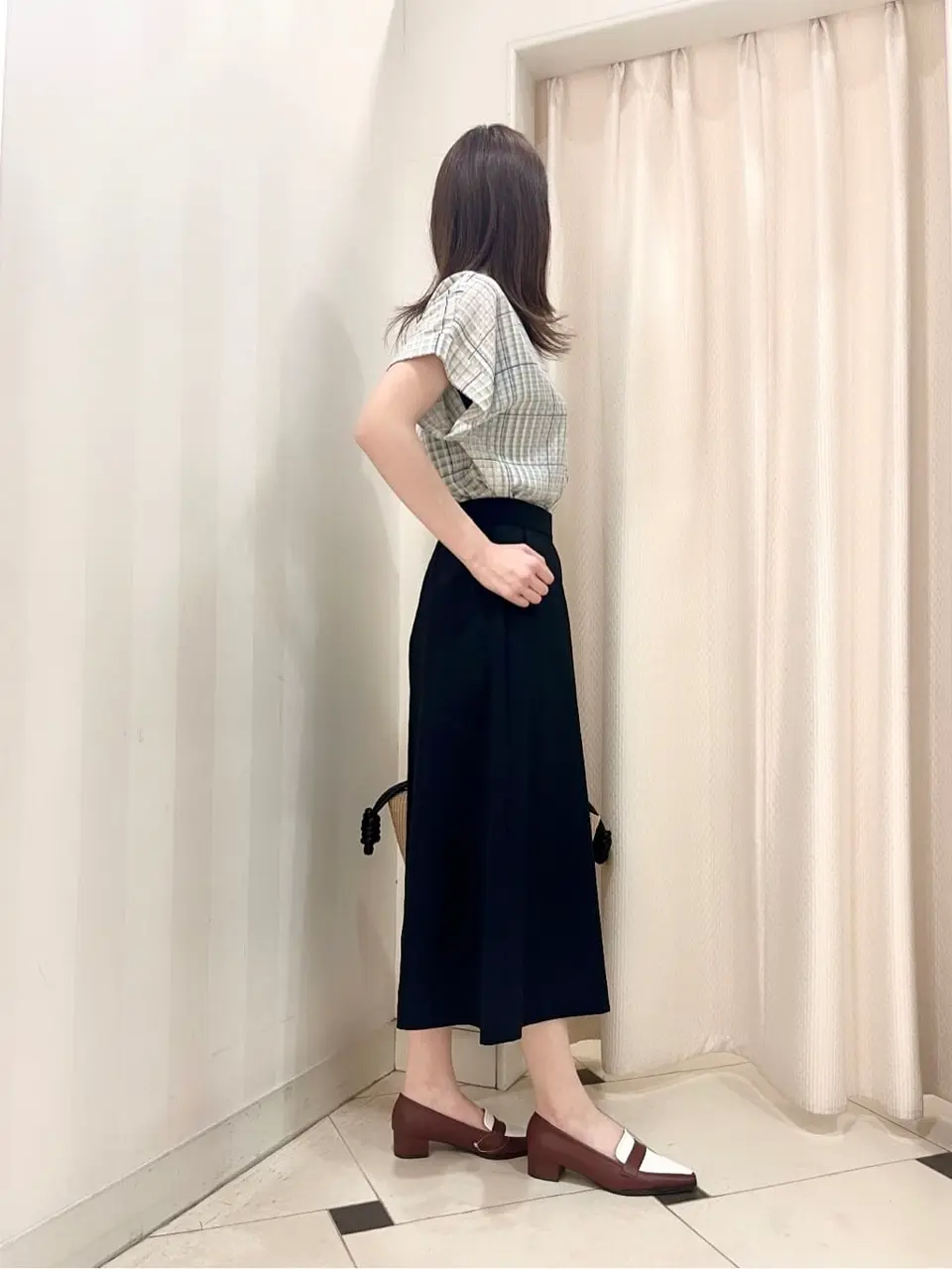 組曲 金井 コーディネート画像