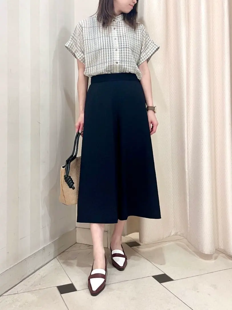 組曲 金井 コーディネート画像